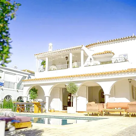 Luxurious Large Vilamoura *